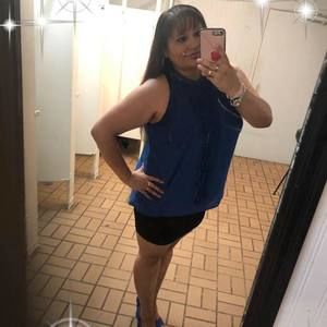 Meet your Posher, Corina